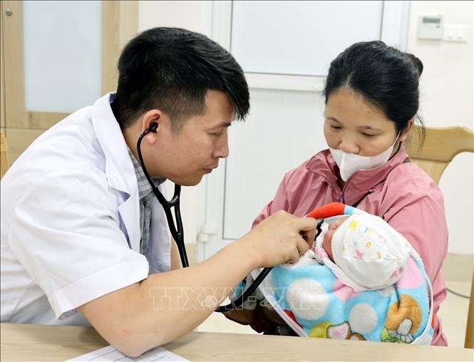 Bộ Y tế hướng dẫn kh&aacute;m sức khỏe định kỳ &iacute;t nhất 1 năm/lần cho trẻ dưới 6 tuổi