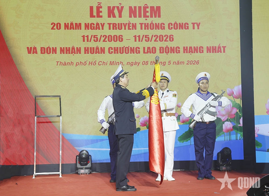Công ty Cổ phần Đại lý giao nhận vận tải xếp dỡ Tân Cảng đón nhận Huân chương Lao động hạng Nhất