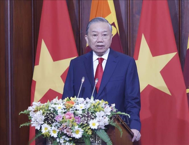 Tổng B&iacute; thư, Chủ tịch nước T&ocirc; L&acirc;m v&agrave; Tổng thống Sri Lanka gặp gỡ b&aacute;o ch&iacute;