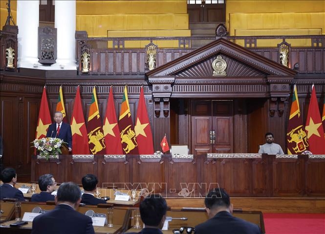 Tổng B&iacute; thư, Chủ tịch nước T&ocirc; L&acirc;m v&agrave; Tổng thống Sri Lanka gặp gỡ b&aacute;o ch&iacute;