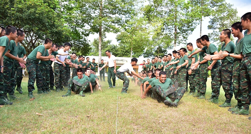 Thực hiện Kết luận 21- cách làm từ Quân khu 9