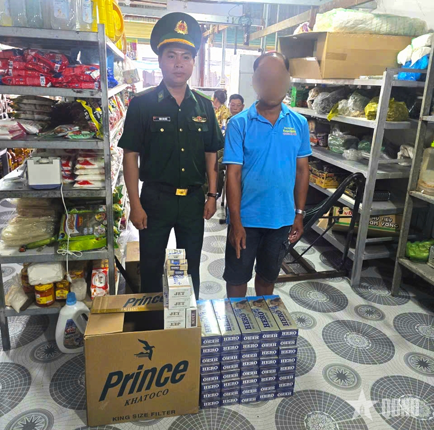 C&agrave; Mau: Đồn Bi&ecirc;n Ph&ograve;ng S&ocirc;ng Đốc ph&aacute;t hiện gần 500 bao thuốc l&aacute; kh&ocirc;ng r&otilde; nguồn gốc