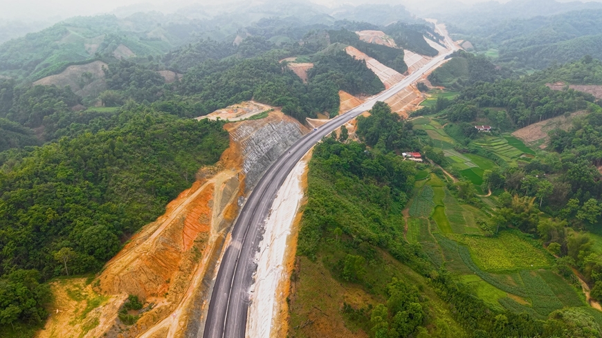Nỗ lực thúc đẩy thi công 2 dự án cao tốc trọng điểm qua Lạng Sơn, Cao Bằng