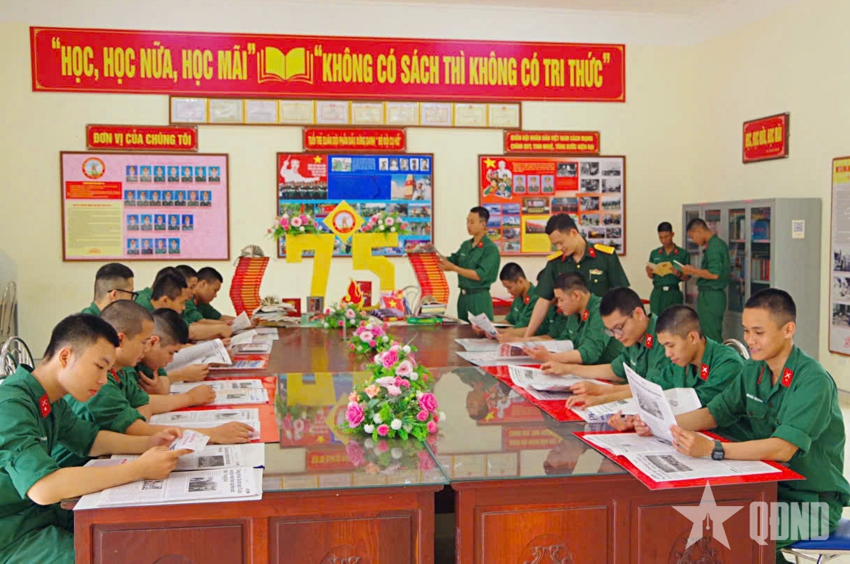 Nhấn vào ảnh để phóng to Bài 2: Tích cực đấu tranh, chủ động kiến tạo