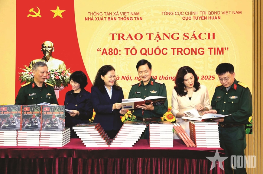 Phát huy truyền thống 80 năm ngành tuyên huấn Quân đội, giữ vững trận địa tư tưởng của Đảng trong QĐND Việt Nam