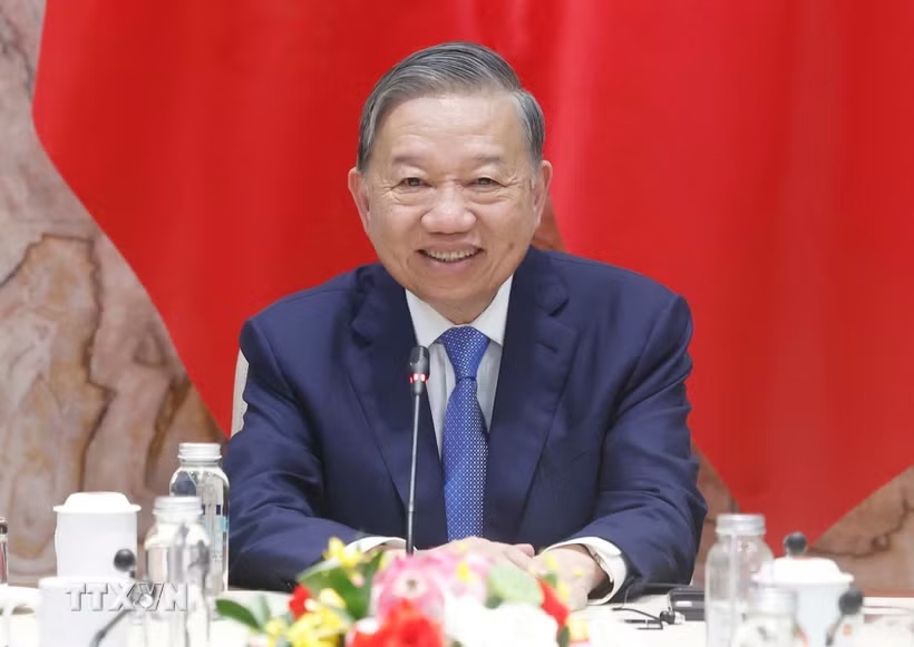 Việt Nam lu&ocirc;n coi trọng quan hệ hữu nghị v&agrave; hợp t&aacute;c nhiều mặt với Thụy Sĩ