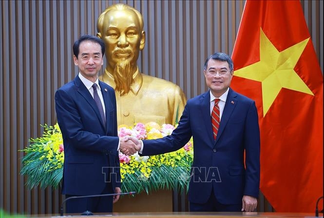 Thủ tướng L&ecirc; Minh Hưng tiếp Đại sứ Trung Quốc tại Việt Nam H&agrave; Vĩ
