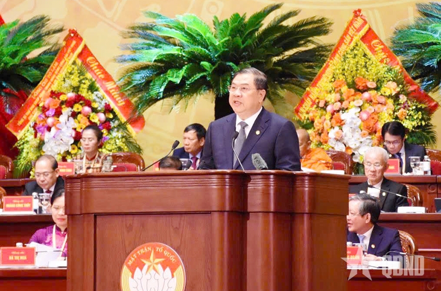 &Yacute; kiến t&acirc;m huyết tại Đại hội: Lấy nh&acirc;n d&acirc;n l&agrave; trung t&acirc;m, chủ thể, mục ti&ecirc;u, động lực của h&agrave;nh động
