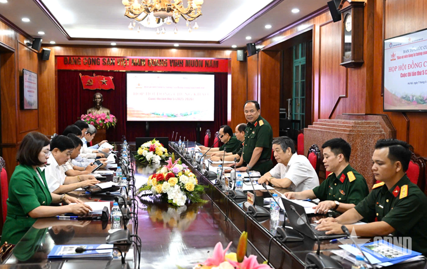 Kh%u1EB3ng %u0111%u1ECBnh s%u1EE9 m%u1EC7nh tiên phong c%u1EE7a báo chí trong s%u1EF1 nghi%u1EC7p b%u1EA3o v%u1EC7 chính danh, v%u1ECB th%u1EBF, uy tín c%u1EE7a %u0110%u1EA3ng