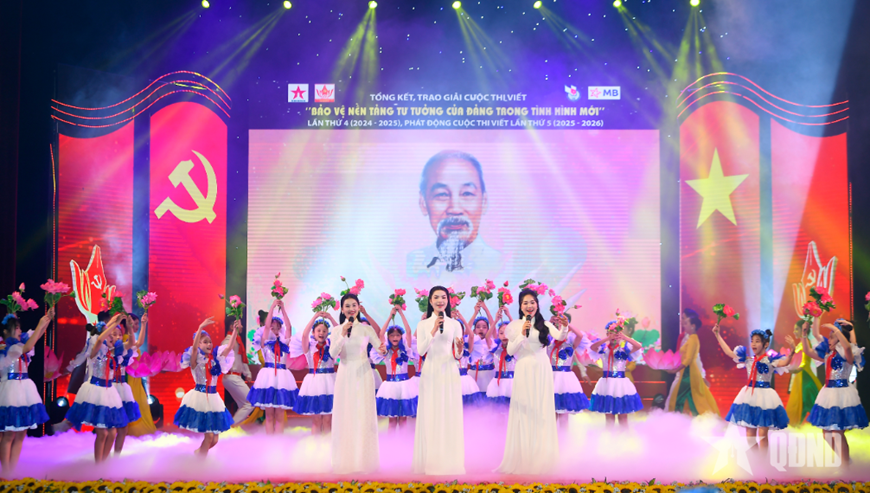 Kh%u1EB3ng %u0111%u1ECBnh s%u1EE9 m%u1EC7nh tiên phong c%u1EE7a báo chí trong s%u1EF1 nghi%u1EC7p b%u1EA3o v%u1EC7 chính danh, v%u1ECB th%u1EBF, uy tín c%u1EE7a %u0110%u1EA3ng
