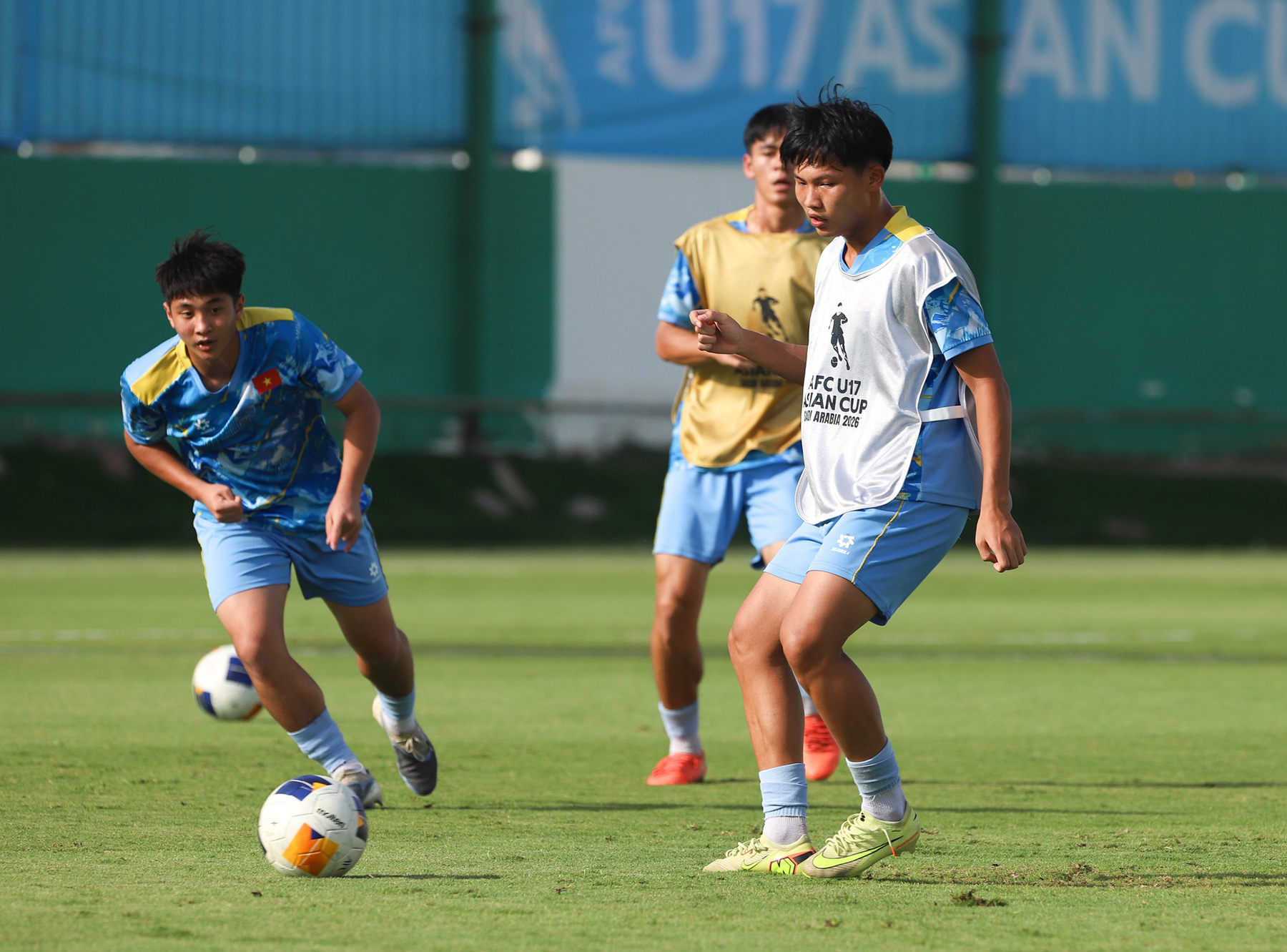 Đội tuyển U17 Việt Nam sẵn sàng cho trận quyết định gặp U17 UAE

