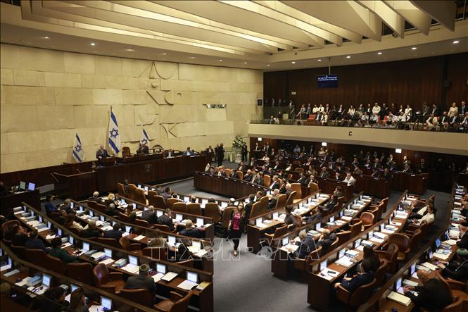 Liên minh cầm quyền Israel trình dự luật giải tán Quốc hội

