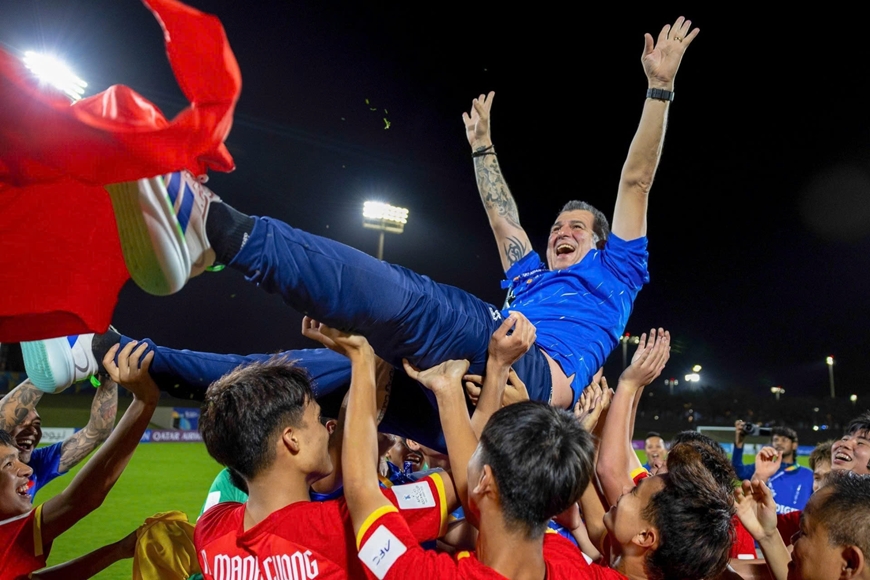 Tin thể thao (15-5): Messi bị tước hat-trick