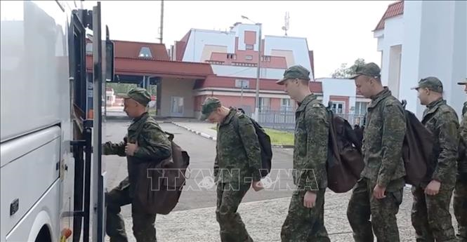 Nga - Ukraine trao đổi tù binh quy mô lớn 