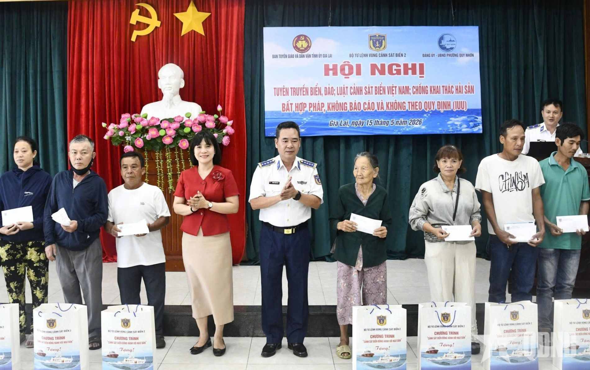 Nhiều hoạt động ý nghĩa trong chương trình “Cảnh sát biển đồng hành với ngư dân”