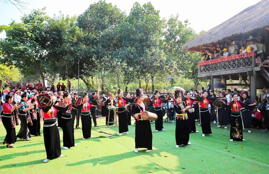 Chuyển giao Làng Văn hóa - Du lịch các dân tộc Việt Nam về UBND thành phố Hà Nội quản lý từ 1-7