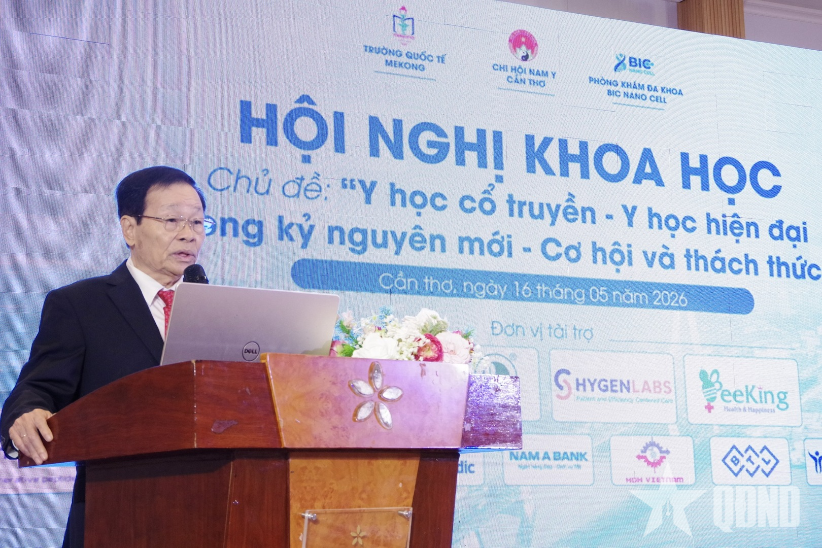 Kết hợp y học cổ truyền với hiện đại: Cơ hội và thách thức