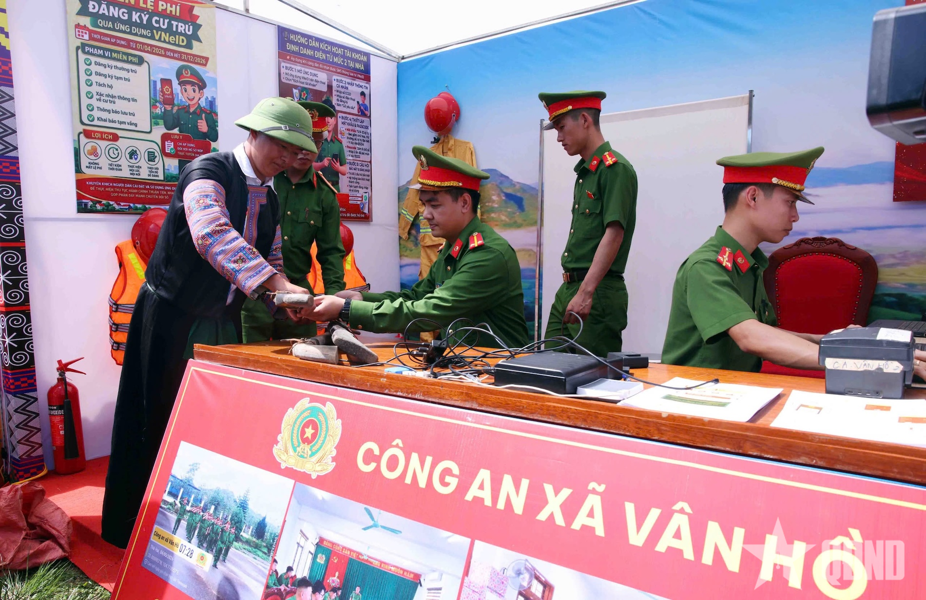 Rộn ràng Ngày hội “Vì bình yên bản làng” nơi vùng cao Vân Hồ