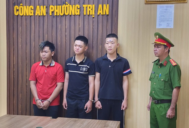 Khởi tố 4 đối tượng dùng “bom xăng” tấn công nhà dân