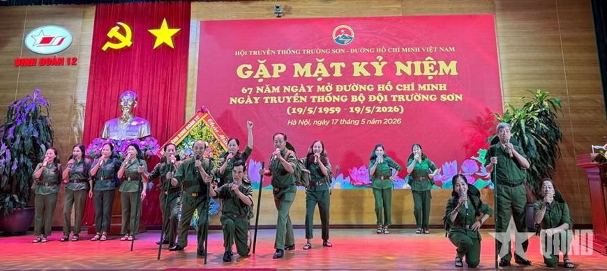 Hơn 200 đại biểu dự gặp mặt truyền thống Bộ đội Trường Sơn