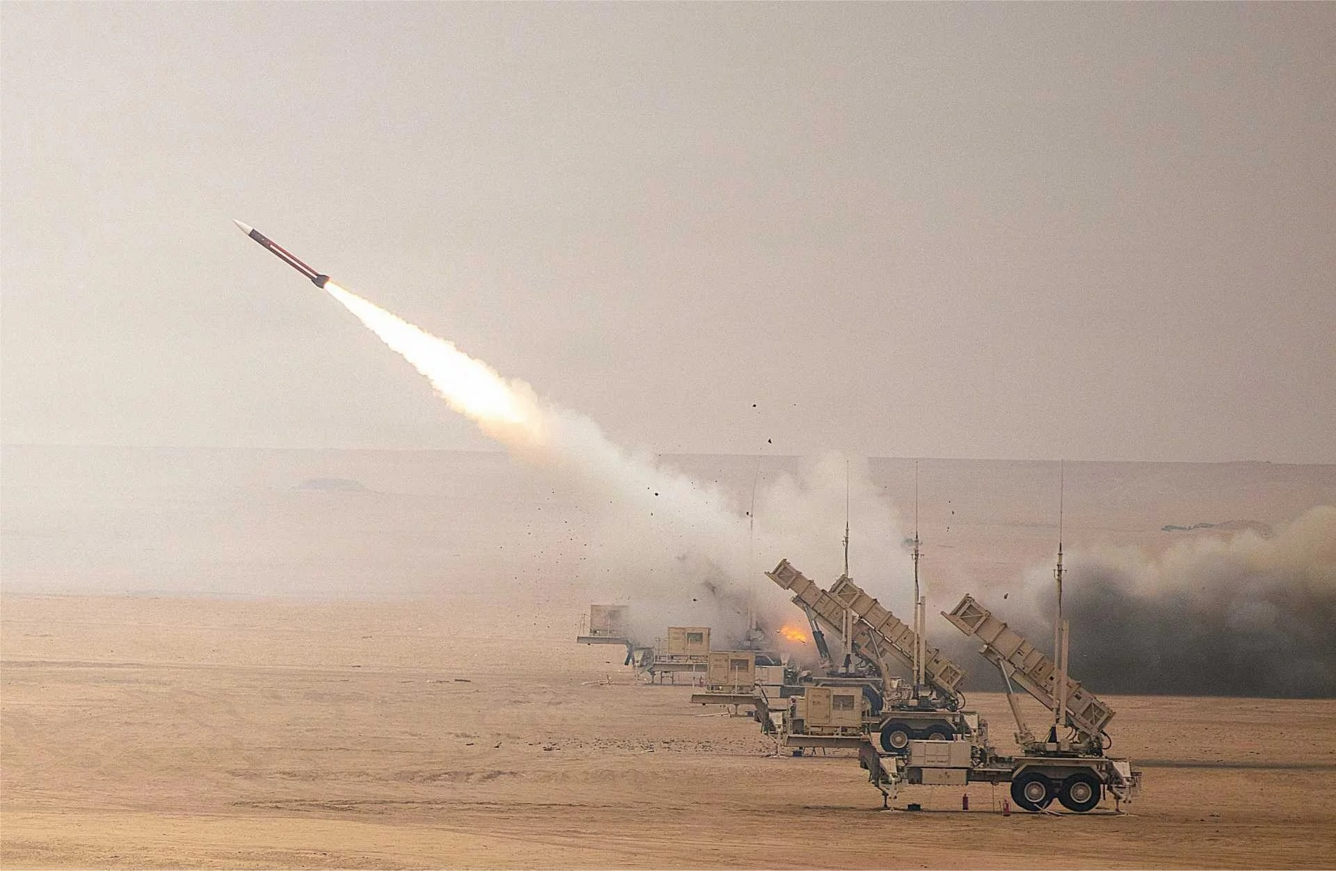 Quân sự thế giới hôm nay 18-5  Thụy Sĩ chọn gì khi kế hoạch bàn giao Patriot bị trì hoãn