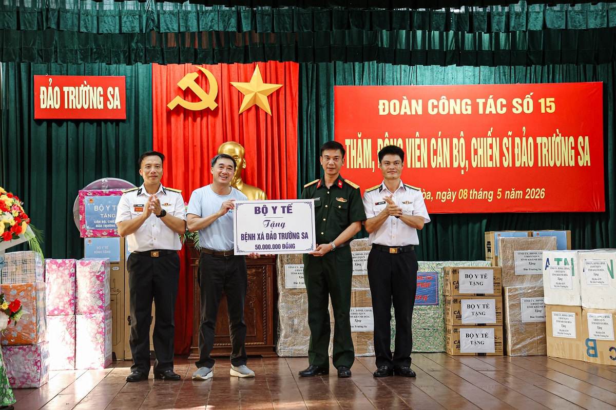Để quân, dân đảo xa được chăm sóc sức khỏe tốt hơn 