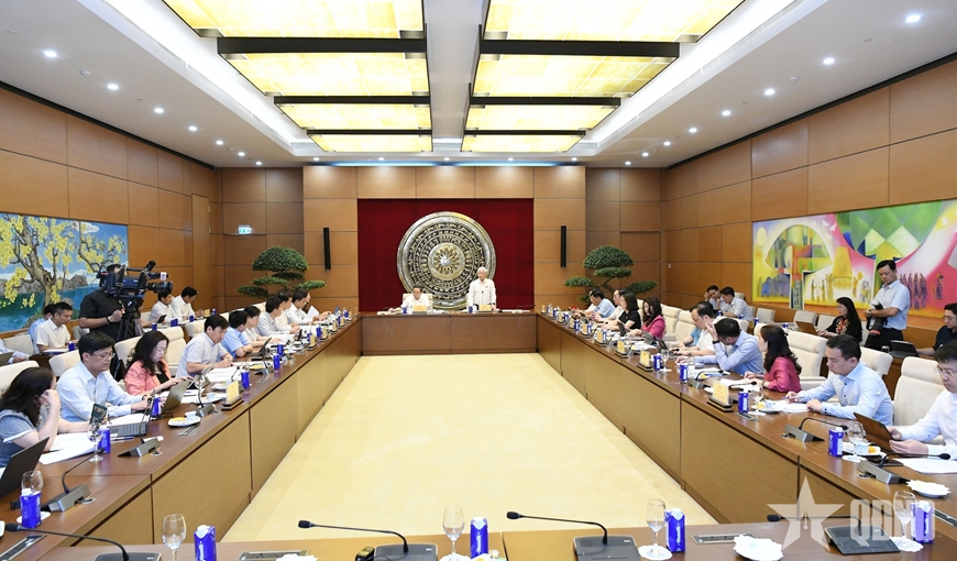Chủ tịch Quốc hội Trần Thanh Mẫn: Văn phòng Quốc hội không chỉ tham mưu, mà còn điều phối, kết nối toàn diện