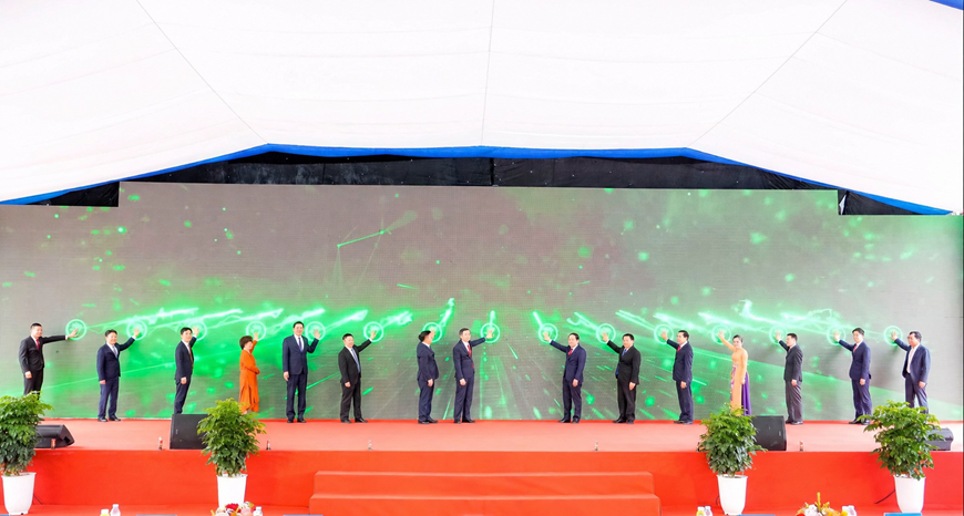 Khởi công Dự án Nhà máy nhiệt điện LNG Quỳnh Lập gần 2,2 tỷ USD tại Nghệ An