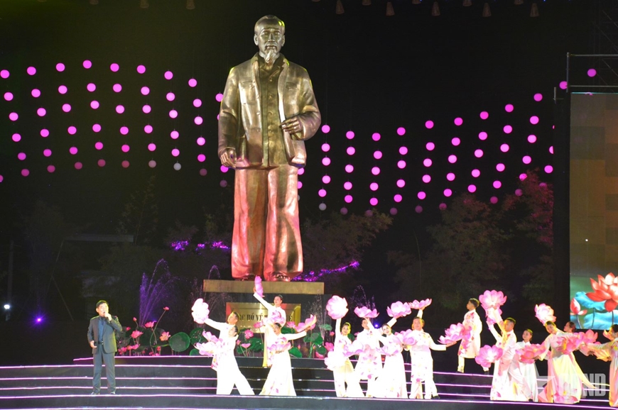 Nghệ An: Khai mạc Lễ hội Làng Sen năm 2026
