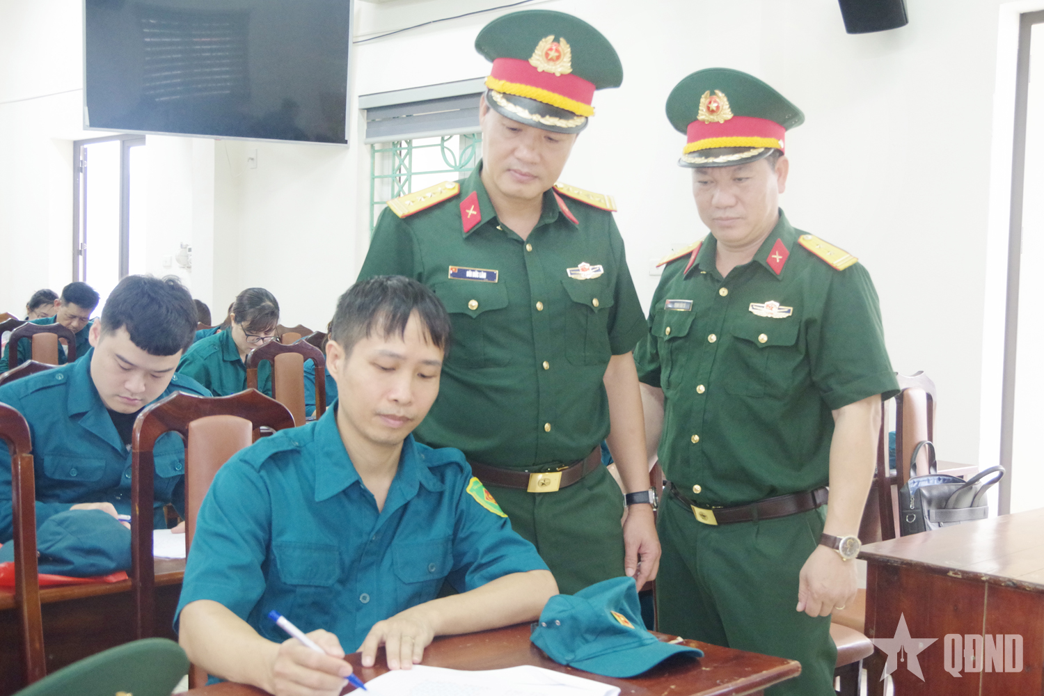 Bộ CHQS tỉnh Quảng Ninh kiểm tra công tác huấn luyện dân quân tại Cẩm Phả