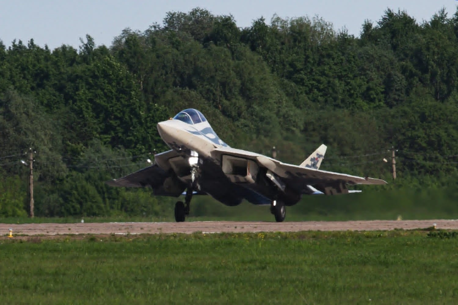 Giải mã máy bay chiến đấu Su-57 phiên bản hai chỗ ngồi  
