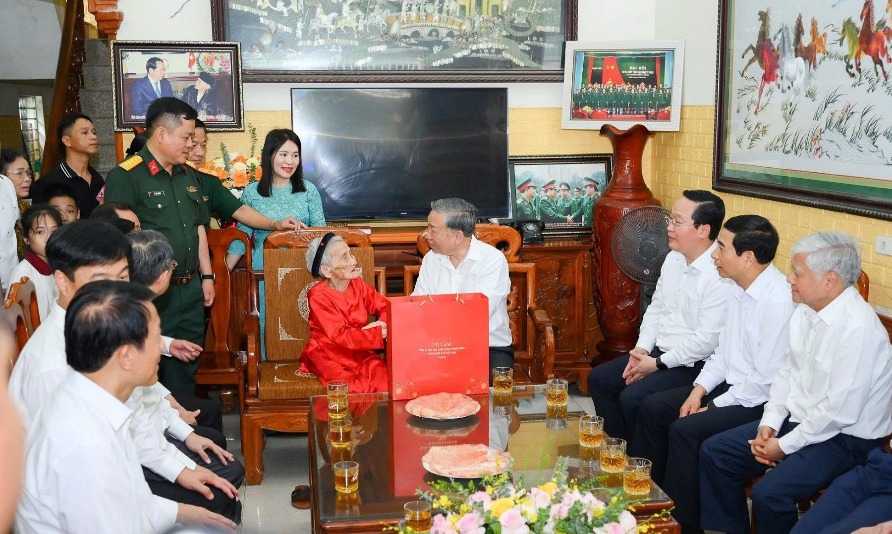 Phường Trường Vinh tự hào có mẹ Sáu bách niên