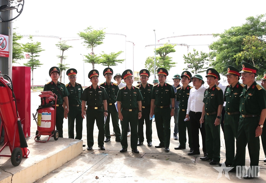 Nghiên cứu xây dựng kho xăng dầu tích hợp ứng dụng công nghệ mới và chống UAV