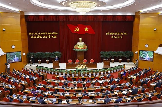 Có cơ chế khuyến khích, bảo vệ tổ chức, cá nhân, người đứng đầu chủ động phát hiện, xử lý kịp thời tham nhũng, lãng phí, tiêu cực
