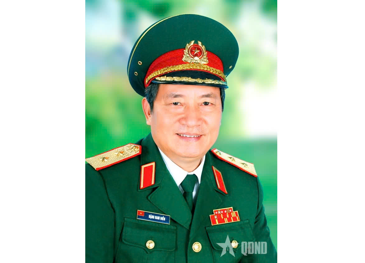 Vị tướng với những vần thơ viết về Học viện Hậu cần