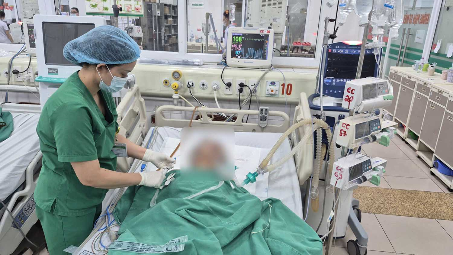 Cứu sống bệnh nhân sốc nhiễm khuẩn, suy đa tạng nguy kịch