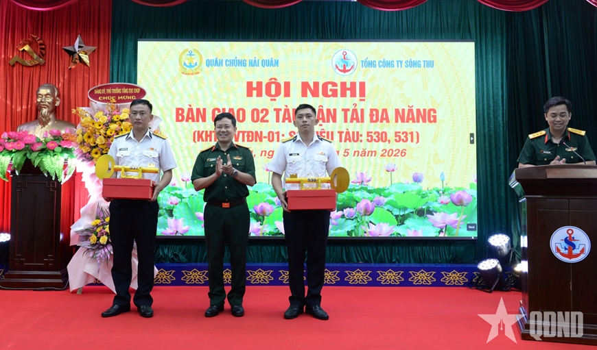 T%u1ED5ng công ty Sông Thu bàn giao 2 tàu v%u1EADn t%u1EA3i %u0111a n%u0103ng