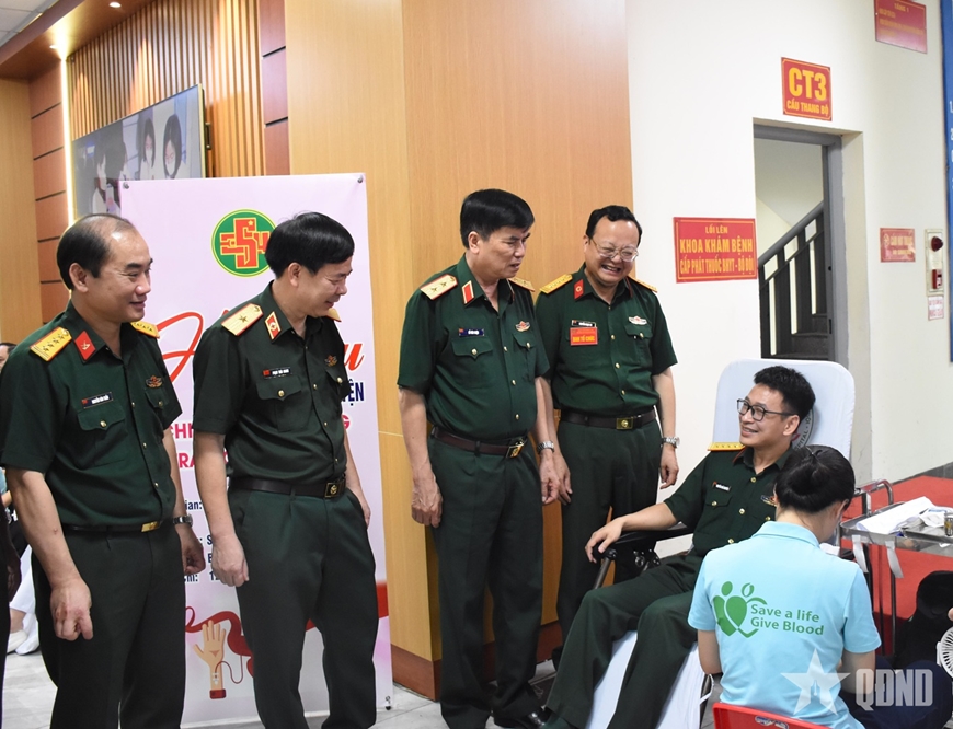 Bệnh viện Qu&acirc;n y 354: Sẻ chia giọt m&aacute;u hồng