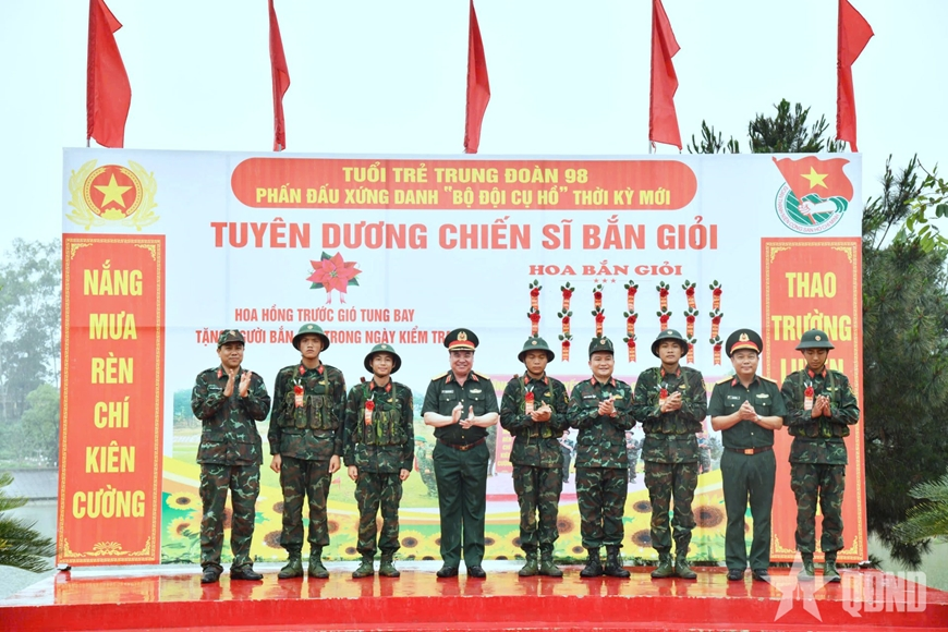 Sư đoàn 316 “rèn cán”, “luyện quân”, xứng đáng đơn vị làm mẫu “3 tiếng nổ” trong LLVT Quân khu 2