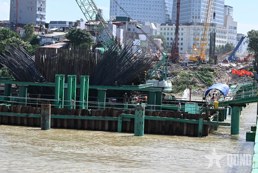 Tăng tốc thi công cầu Trần Hưng Đạo
