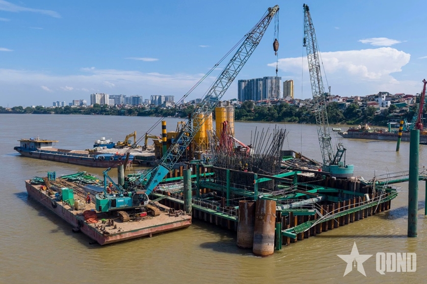 Tăng tốc thi công cầu Trần Hưng Đạo