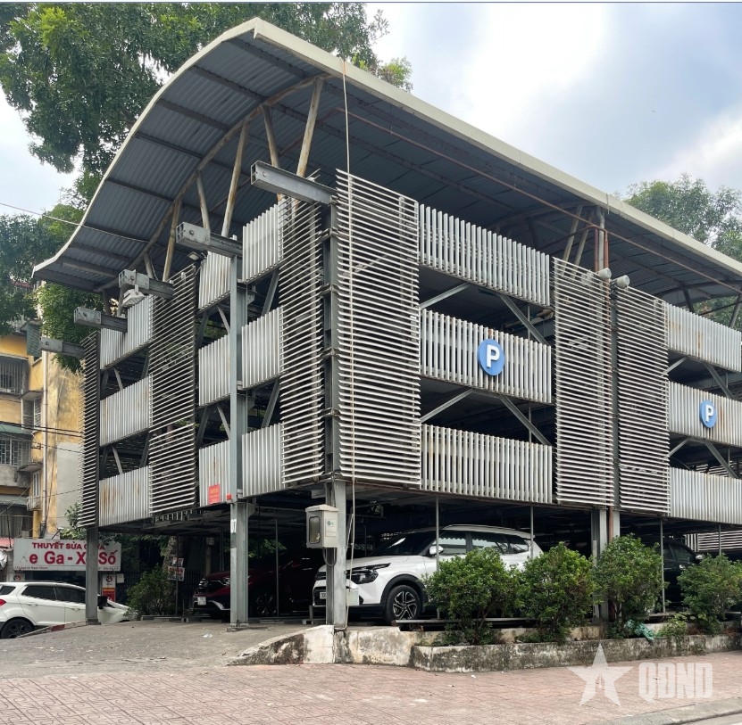 Hạn chế xe c&aacute; nh&acirc;n, tăng ph&iacute; liệu đ&atilde; đủ?