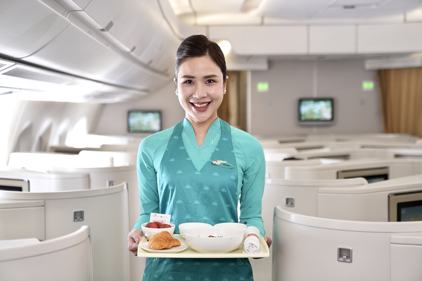 Vietnam Airlines đưa hương vị m&ugrave;a h&egrave; Việt Nam l&ecirc;n bầu trời thế giới