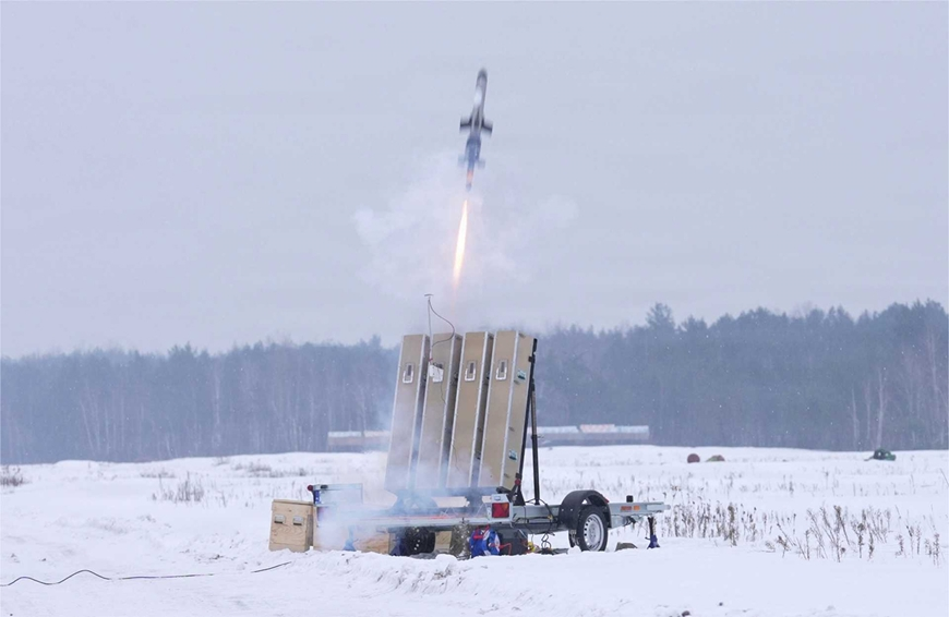 Quân sự thế giới hôm nay (26-5): Mỹ thử nghiệm hệ thống đánh chặn UAV bầy đàn IonStrike

