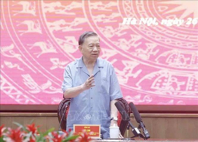 Th&ocirc;ng qua dự thảo B&aacute;o c&aacute;o kết quả kiểm tra, gi&aacute;m s&aacute;t (đợt 2) đối với Ban Thường vụ Th&agrave;nh ủy H&agrave; Nội