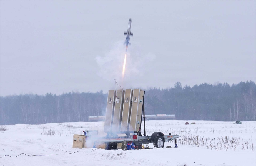 Quân sự thế giới hôm nay (26-5): Mỹ thử nghiệm hệ thống đánh chặn UAV bầy đàn IonStrike