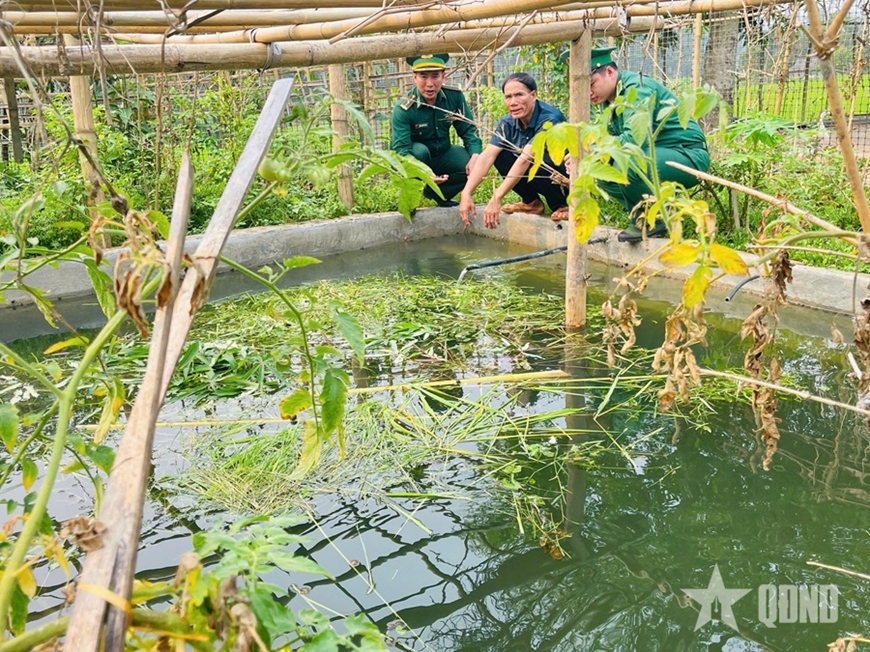 Anh Túc biên phòng ở Tam Chung