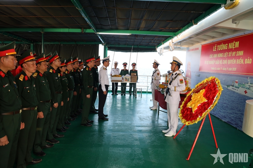 Đoàn công tác số 7 hoàn thành tốt đẹp chuyến thăm, làm việc tại Đặc khu Trường Sa và Nhà giàn DK1
