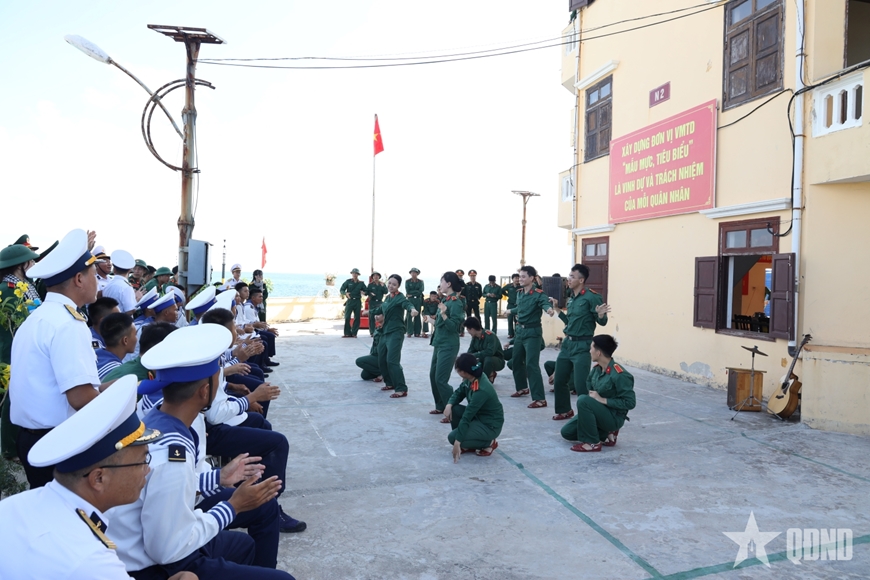 Đoàn công tác số 7 hoàn thành tốt đẹp chuyến thăm, làm việc tại Đặc khu Trường Sa và Nhà giàn DK1