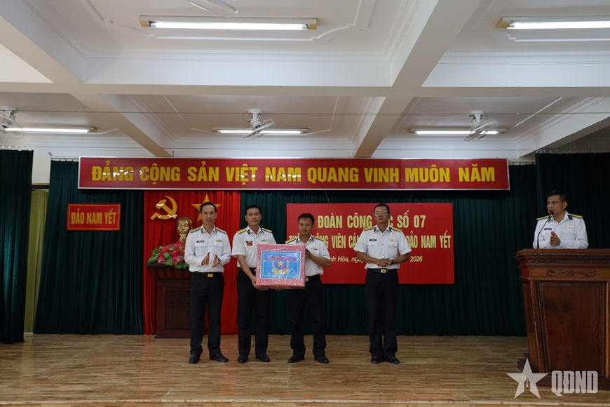 Đoàn công tác số 7 hoàn thành tốt đẹp chuyến thăm, làm việc tại Đặc khu Trường Sa và Nhà giàn DK1